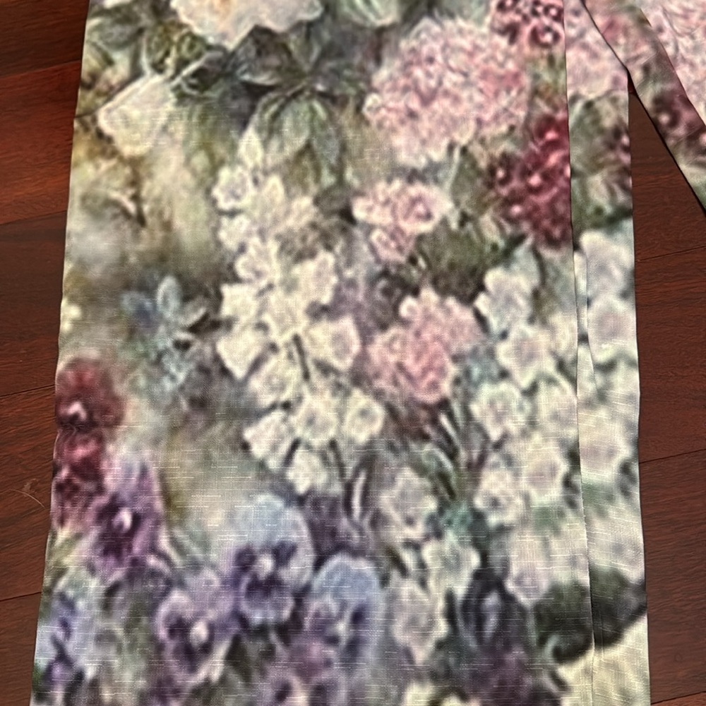 NEW Jumpsuit oversized pockets flowers Medium - Picture 4 of 5